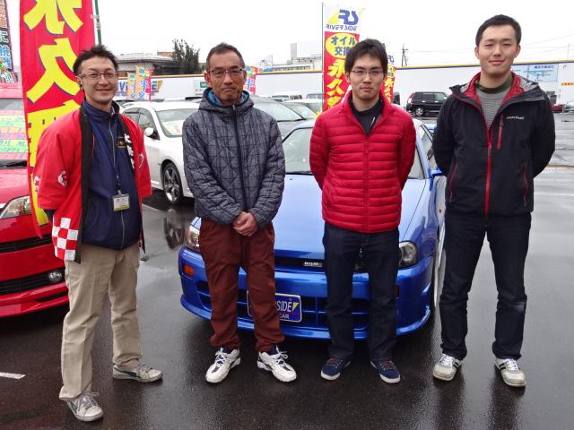 日産　スカイライン（エルザ16号町田ショールーム）