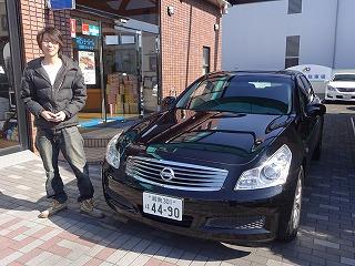 日産　スカイライン（本社ショールーム）
