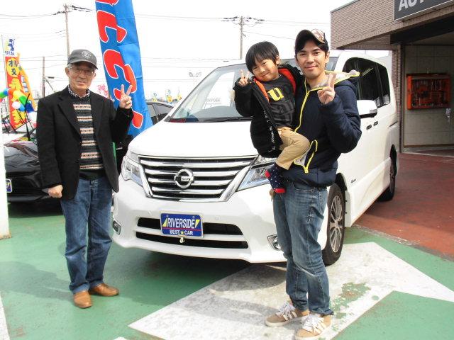 日産　セレナ（エルザ横浜店）