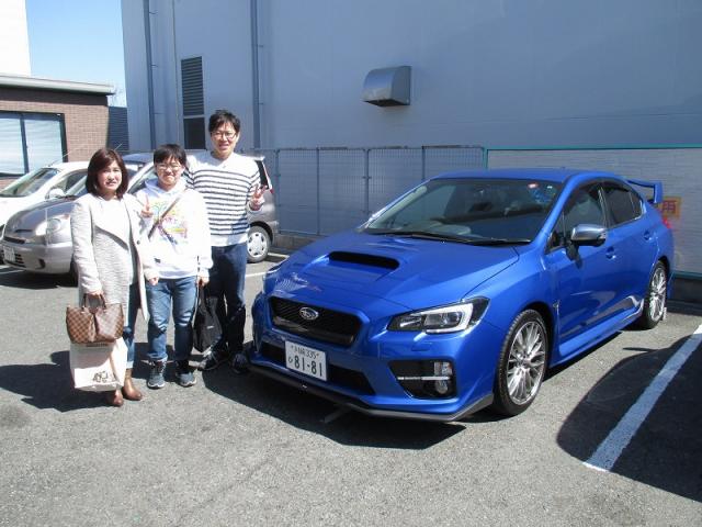 スバル　ＷＲＸ　Ｓ４　ＧＴ－Ｓアイサイト（『本社ショールーム』）
