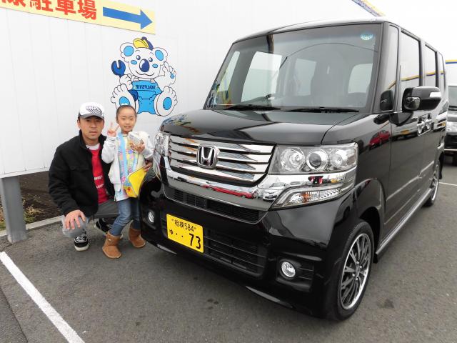 ホンダ　N-BOX カスタム（エルザ16号町田ショールーム）