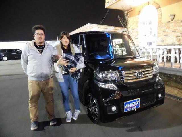 ホンダ　N-BOX＋（エルザ16号町田ショールーム）