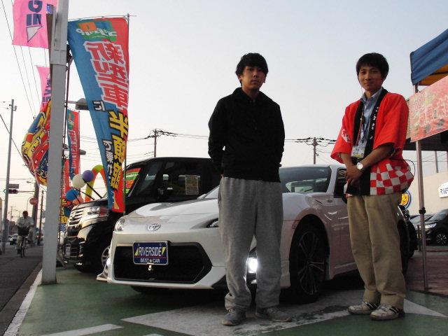 トヨタ　８６（エルザ横浜店）