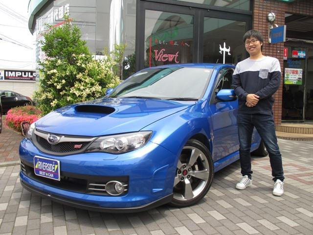スバル　インプレッサWRX（本社ショールーム）