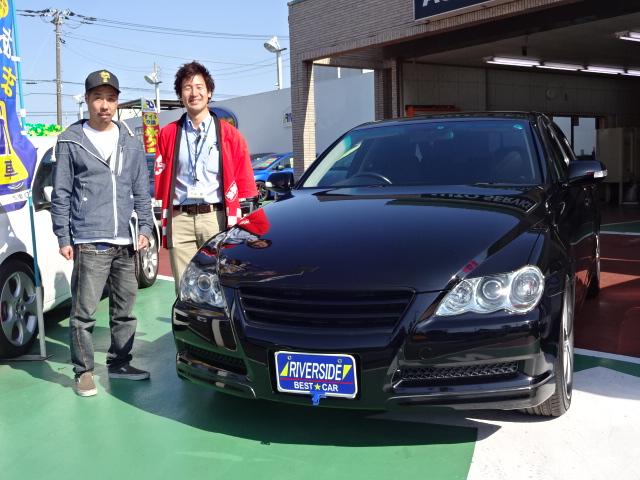 トヨタ　マークX（エルザ横浜店）