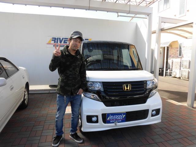 ホンダ　N-BOX（エルザ１６号町田ショールーム）