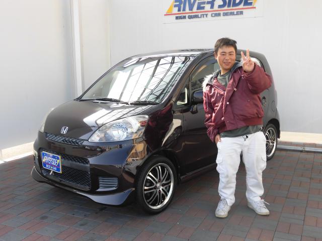 ホンダ　ライフ（エルザ１６号町田ショールーム）