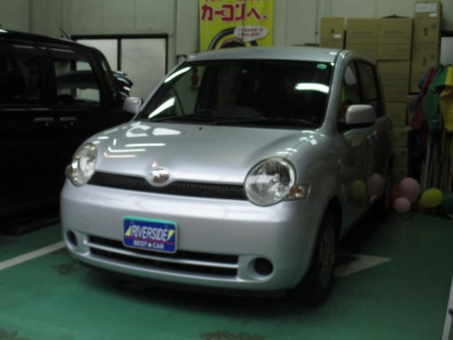 トヨタ　シエンタ（本社ショールーム）