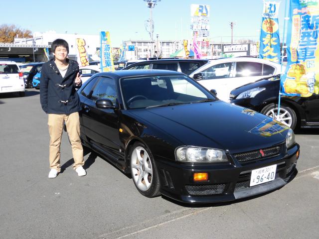 日産　スカイライン（エルザ１６号町田ショールーム）