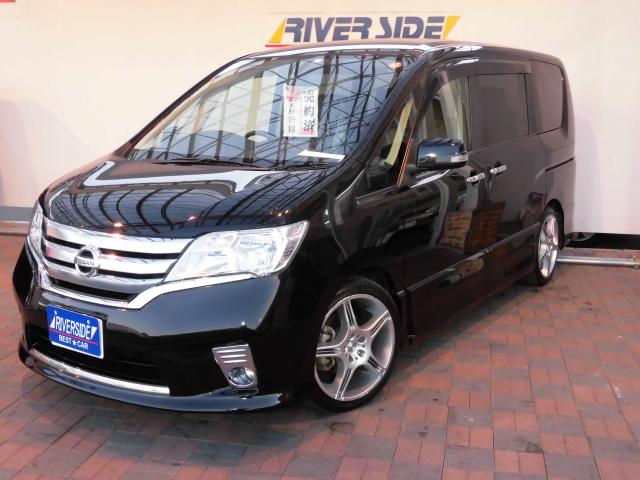 日産　セレナ（エルザ１６号町田ショールーム）