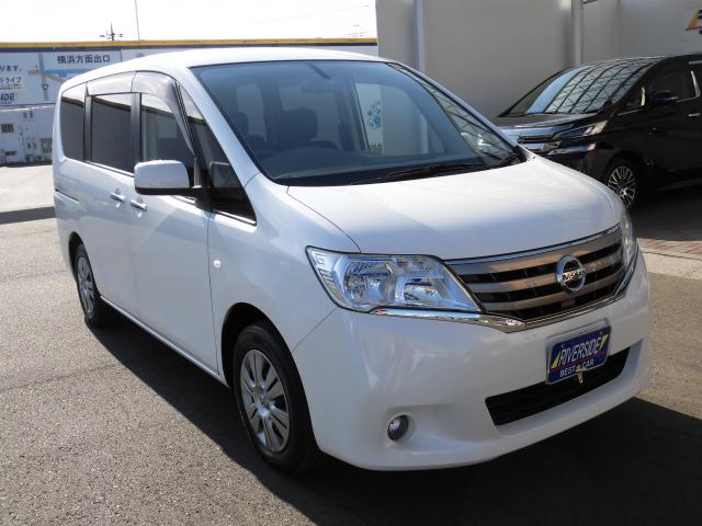 日産　セレナ（エルザ１６号町田ショールーム）