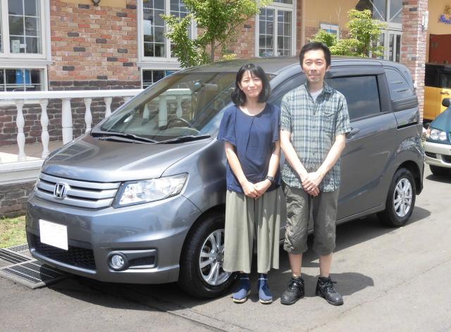 ホンダ　フリードスパイク（エルザ16号町田ショールーム）