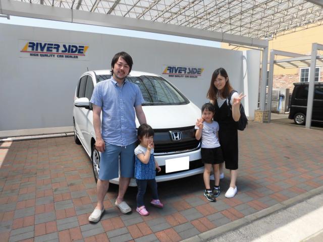 ホンダ　フリード（エルザ16号町田ショールーム）