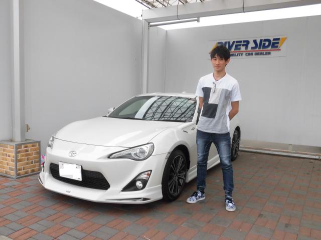トヨタ 86（エルザ16号町田ショールーム）