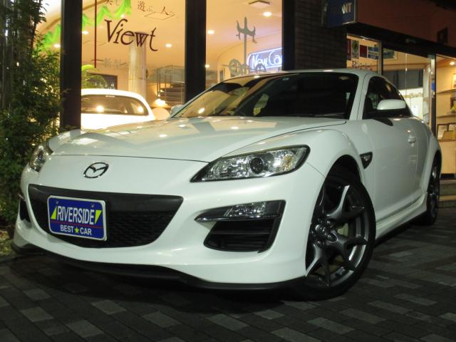 RX-8（本社ショールーム）