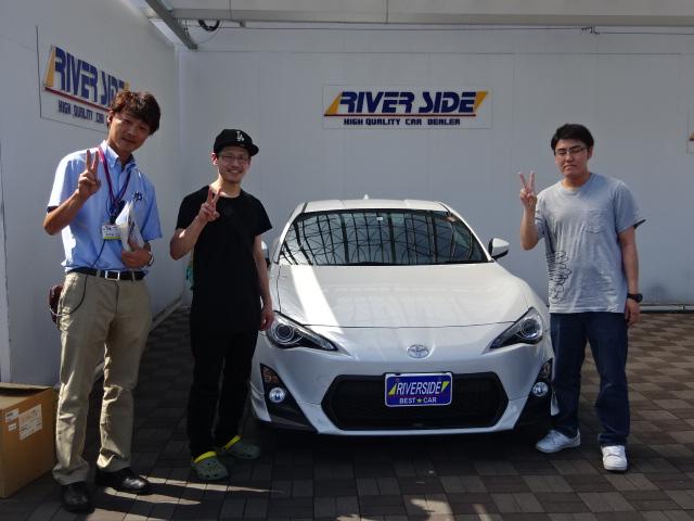 トヨタ　８６（エルザ２４６号店）