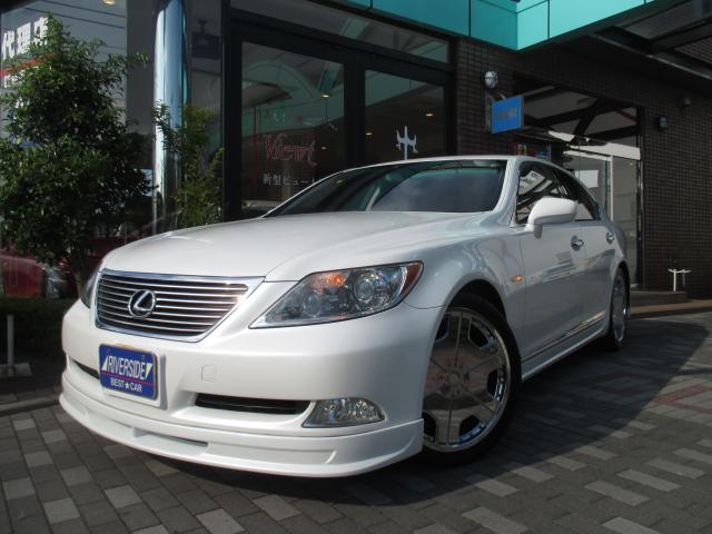 レクサス　ＬＳ４６０（本社ショールーム）
