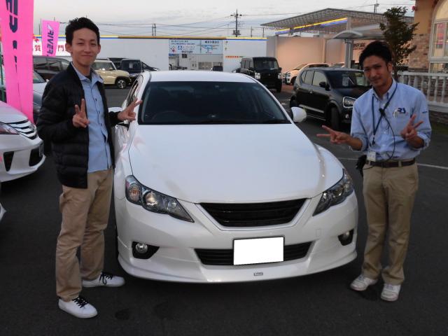 トヨタ　マークＸ（エルザ16号町田ショールーム）