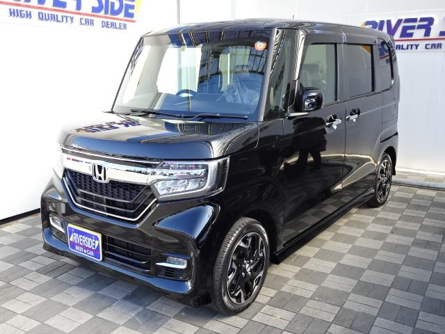 ホンダ　N BOXカスタム（エルザ16号町田ショールーム）