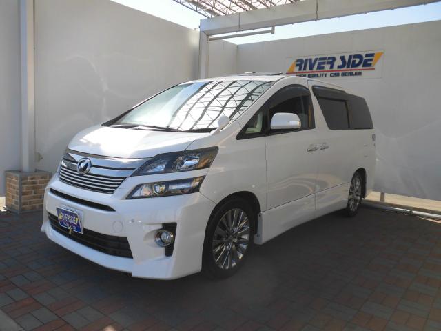 トヨタ　ヴェルファイア　（エルザ16号町田ショールーム　）