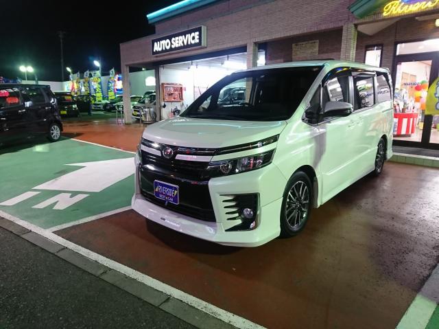 トヨタ　ヴォクシー（エルザ横浜店）