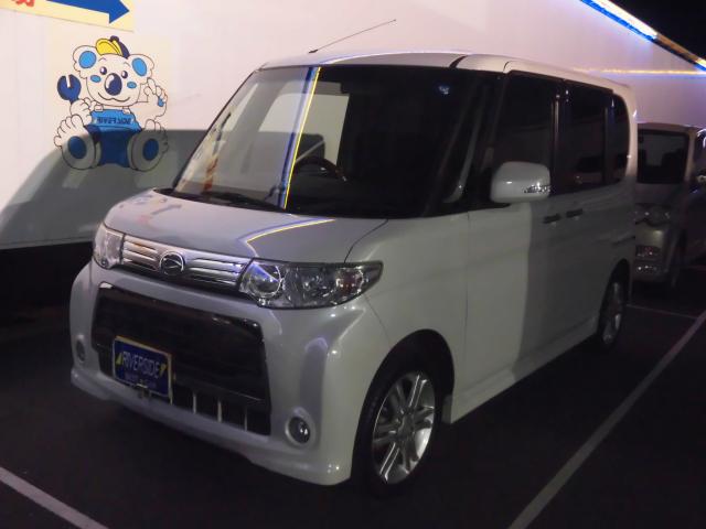 ダイハツ　タントカスタム（エルザ16号町田ショールーム）