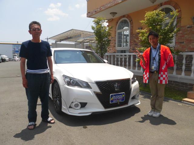 トヨタ　クラウン（エルザ16号町田ショールーム）