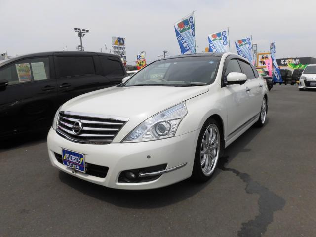 日産　ティアナ（エルザ16号町田ショールーム　）
