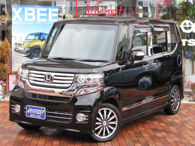 ホンダ　ＮＢＯＸ（湘南台ショールーム）