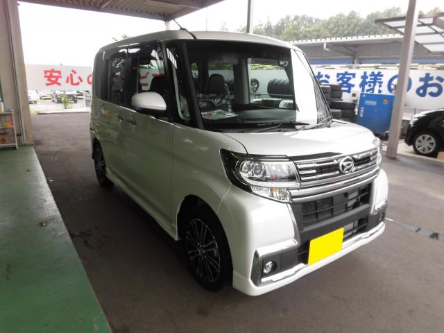 ダイハツ　タントカスタム（エルザ16号町田ショールーム）