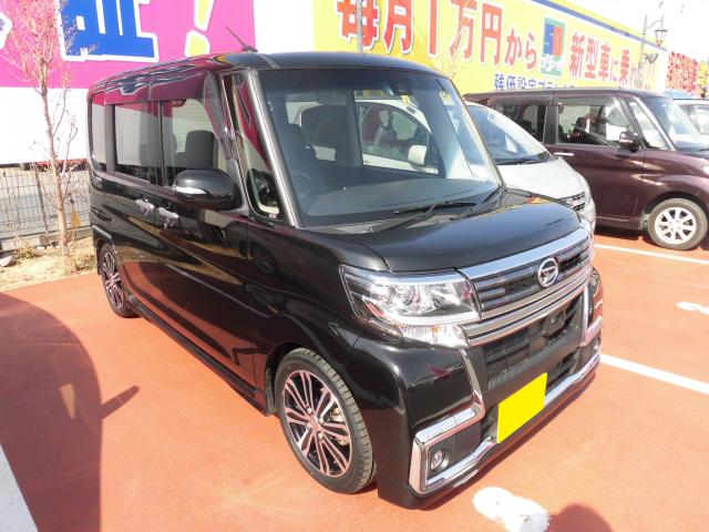 ダイハツ　タントカスタム（エルザ16号町田ショールーム）