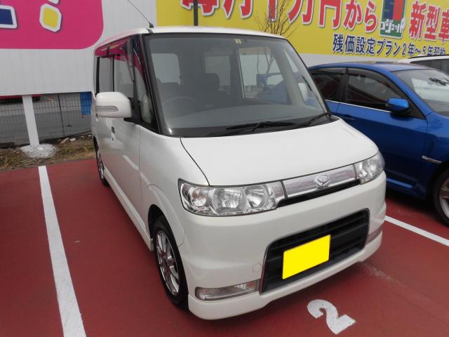 ダイハツ　タントカスタム（エルザ16号町田ショールーム）
