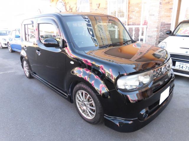 日産　キューブ　（エルザ16号町田ショールーム）
