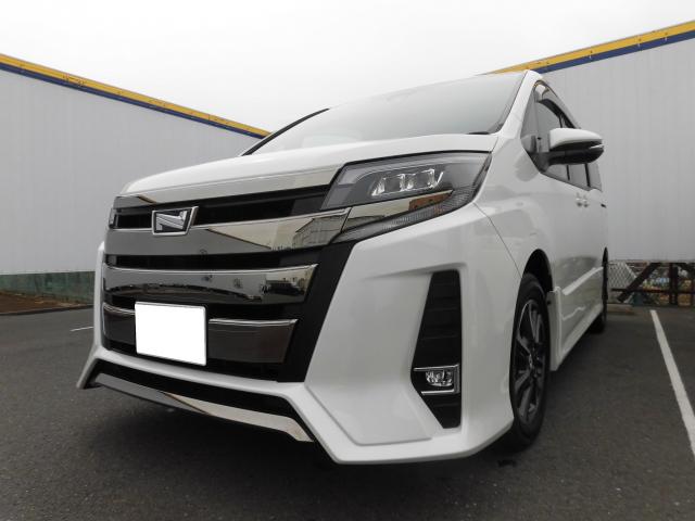 トヨタ　ノア（エルザ16号町田ショールーム）