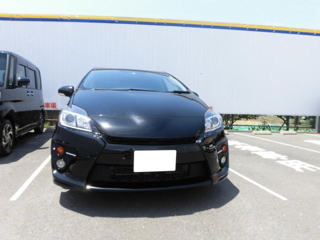 トヨタ　プリウス（エルザ16号町田ショールーム）