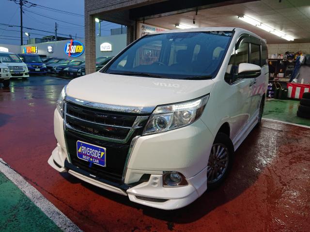 トヨタ　エスクァイア（エルザ横浜店）