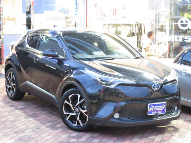 トヨタ　Ｃ－ＨＲ　（湘南台ショールーム）