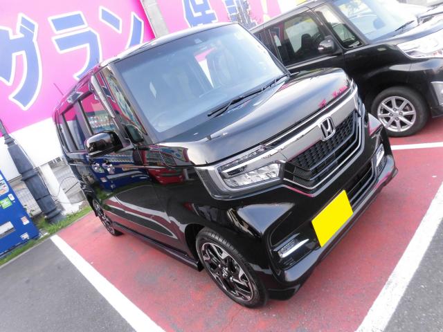 ホンダ　N-BOX（エルザ16号町田ショールーム）