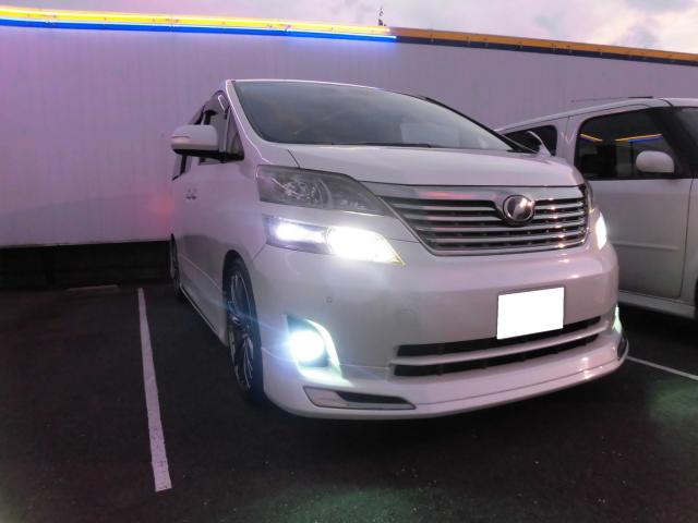 トヨタ　ヴェルファイア（エルザ16号町田ショールーム）