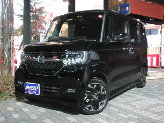 ホンダ　Ｎ　ＢＯＸ（本社ショールーム）