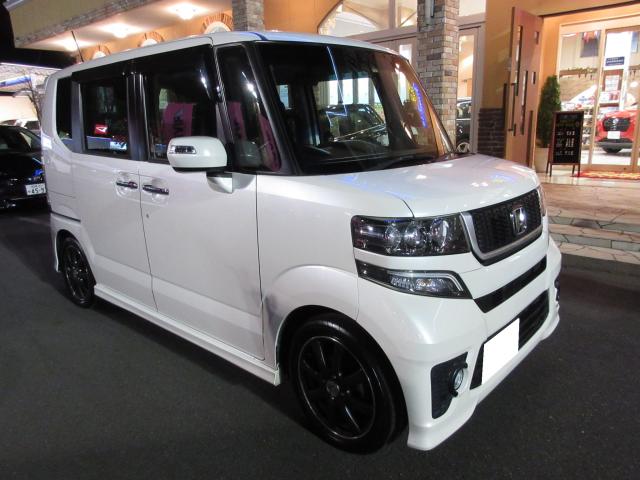 ホンダ　N-BOX（エルザ16号町田ショールーム）