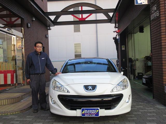 プジョー　RCZ（本社ショールーム）