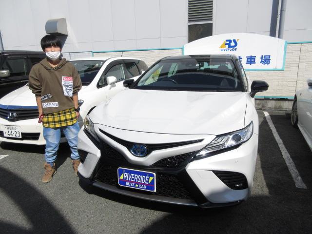 トヨタ　カムリＨＶ　ＷＳ（本社ショールーム）