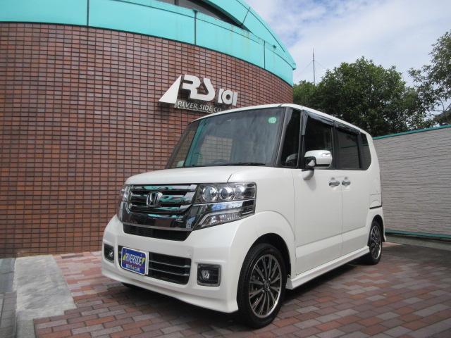 ホンダ　N-BOX（本社ショールーム）