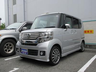 ホンダ　NBOX（本社ショールーム）
