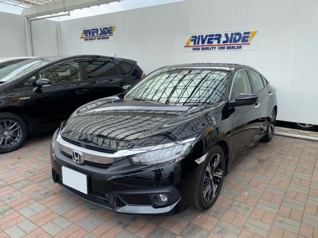 ホンダ　シビック（エルザ16号町田ショールーム）