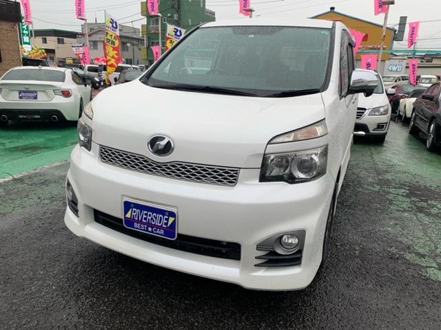 トヨタ　ＶＯＹＸ（湘南スーパーエリア店）