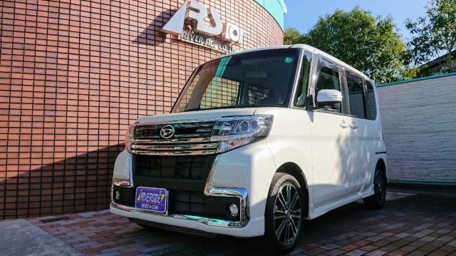 ダイハツ　タントカスタムRS（本社ショールーム）