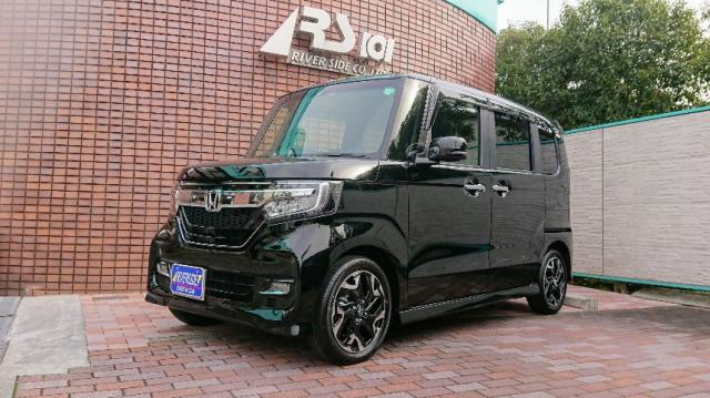 ホンダ　N-BOX（本社ショールーム）