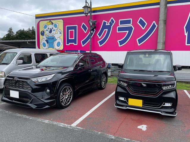 トヨタ　RAV4（エルザ16号町田ショールーム）